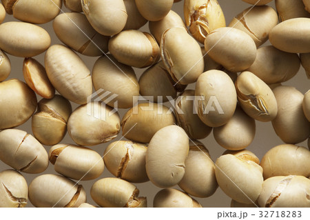 豆まきの豆 32718283