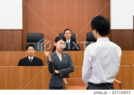 法廷 法廷 32719835