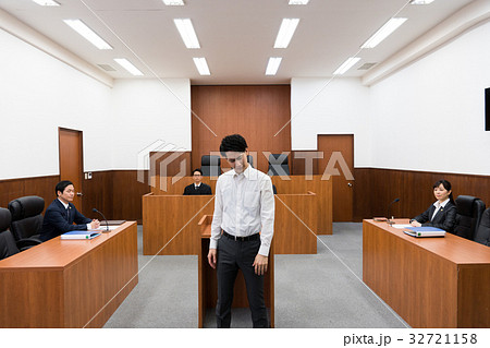 裁判 裁判 32721158