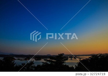 天草　松島展望台から天草五橋の夜明け 32724719