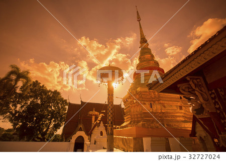 THAILAND LAMPANG WAT PONGSANUK TEMPLE 32727024