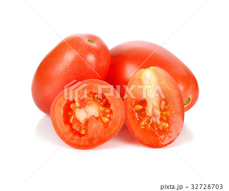 tomatoes isolated on white background. tomatoes isolated on white background. 32728703