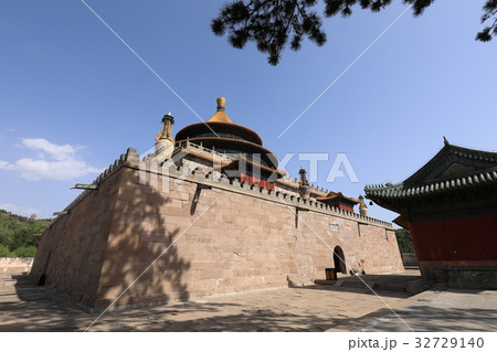 世界遺産　中国　承徳　外八廟　普楽寺　闍城　旭光閣 32729140