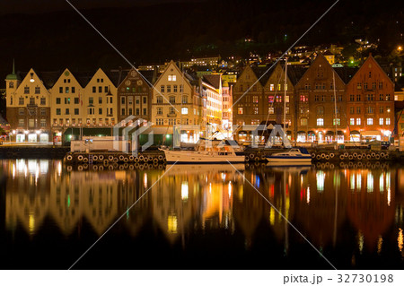 Night panorama of Bergen, Norway 32730198
