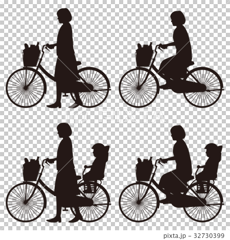 自転車と女性 32730399