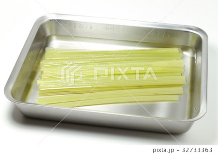 下処理されたふき､フキの煮物用 32733363