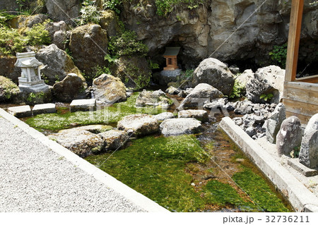 長慶薬師霊命水源(長慶寺:都留市) 長慶薬師霊命水源(長慶寺:都留市) 32736211