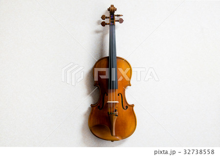 バイオリン 32738558