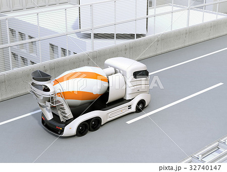 高速道路に走行しているトラックミキサのCGイメージ 高速道路に走行しているトラックミキサのCGイメージ 32740147