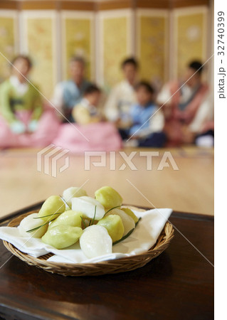 感情 大家族 餅 32740399