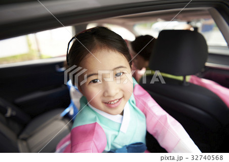 少女 伝統的な衣装 伝統衣装 32740568