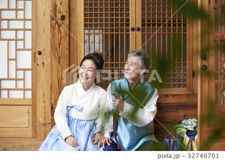 家族 ファミリー お盆 32740701