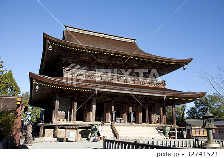 世界遺産吉野山の蔵王堂 世界遺産吉野山の蔵王堂 32741521