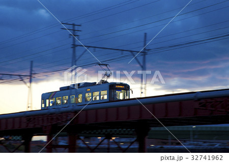 路面電車の流し撮り 32741962