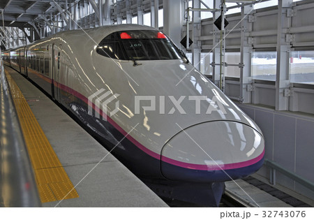 鉄道・ＪＲ東日本　車両　Ｅ2系1000番台　東北新幹線はやて 32743076