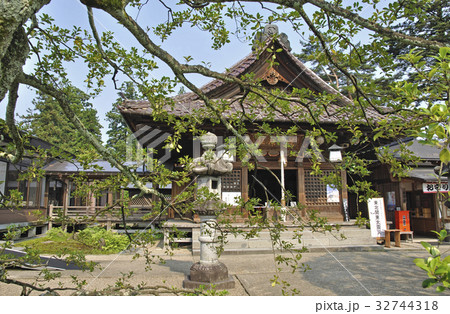 鶴岡公園　荘内神社 32744318