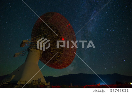 巨大電波望遠鏡と天の川銀河６ 32745331