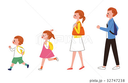 家族　お出かけ 32747238