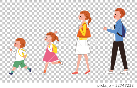 家族　お出かけ 32747238