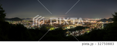 振袖山（蛤山）から見る、姫路市パノラマ夜景（振袖山125m)　※作品コメント欄に撮影位置情報有り 32750883