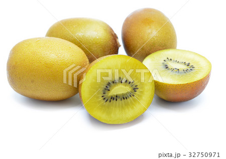 Yellow gold kiwi fruit 32750971