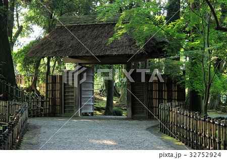 偕楽園の山門 32752924