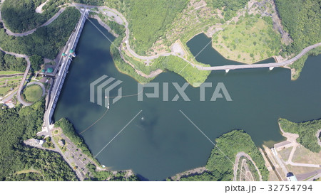 夏の鳴渕ダム（福岡県糟屋郡篠栗町大字篠栗字畦原） 32754794