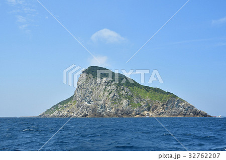 世界遺産　夏の沖ノ島 32762207