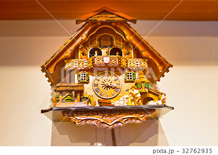 The detail of swiss wooden clock 32762935