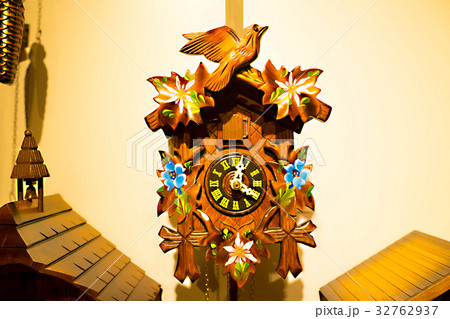 The detail of swiss wooden clock 32762937