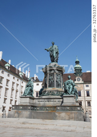Monument to Emperor Franz I of Austria Vienna 32763337