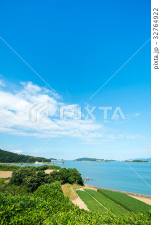 海辺の夏の風景　【岡山県瀬戸内市牛窓町】 32764922
