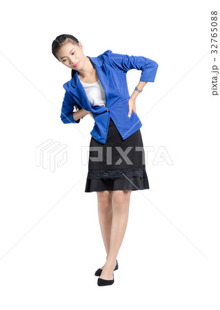 Portrait of a beautiful asian woman has lumbago Portrait of a beautiful asian woman has lumbago 32765088