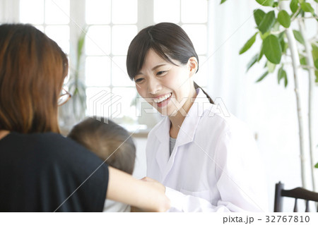 医療、小児科医イメージ、小児医療 32767810