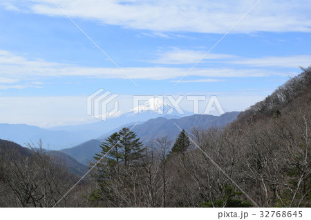 雁ヶ腹摺山より富士山方向 雁ヶ腹摺山より富士山方向 32768645