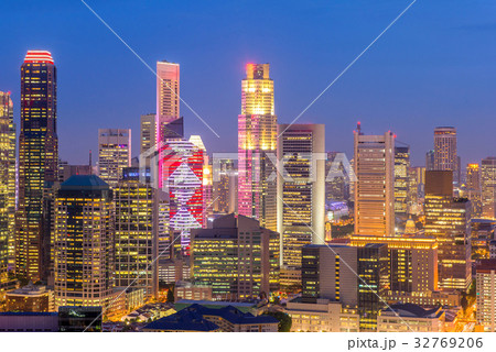 Contemporary Architecture Office Building In City  32769206
