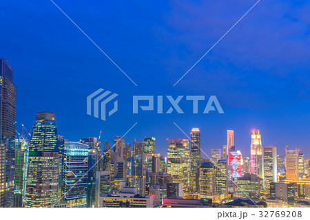 Contemporary Architecture Office Building In City  32769208