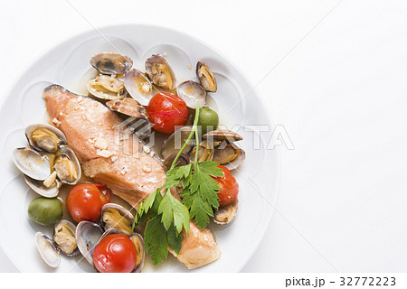サーモンアクアパッツァ サーモンアクアパッツァ 32772223