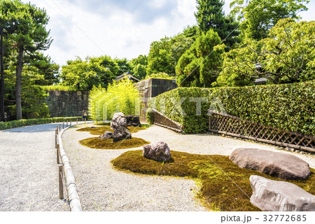 二条城の加茂七石 32772685