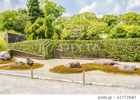 二条城の加茂七石 32772687