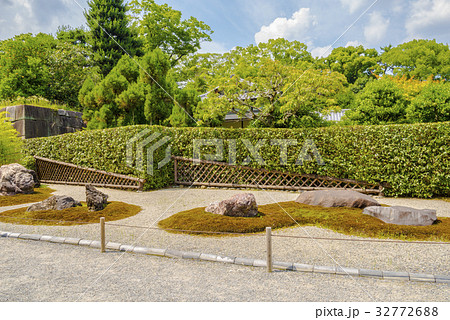 二条城の加茂七石 二条城の加茂七石 32772688