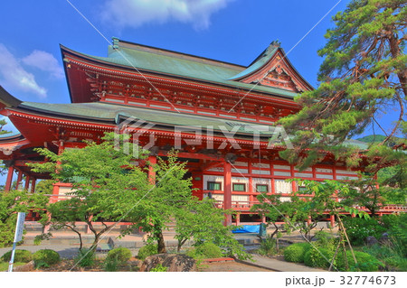 甲斐善光寺の本堂 甲斐善光寺の本堂 32774673