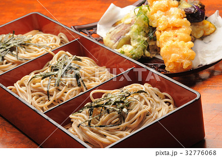 てんぷらそば　三種そば 32776068