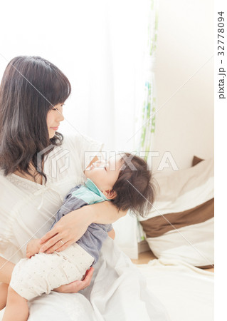 母親と子供 母親と子供 32778094