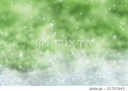 Green Christmas Background With Snow, Snwoflakes Green Christmas Background With Snow, Snwoflakes 32781641
