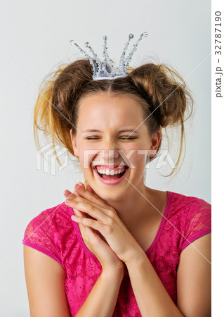 Beautiful girl in crown Beautiful girl in crown 32787190