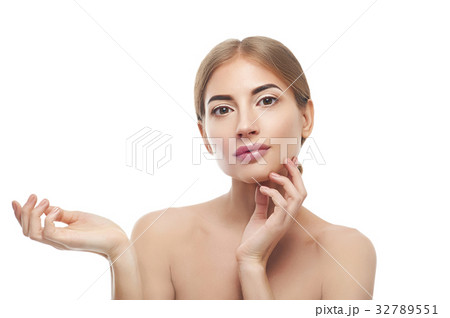 Beauty woman showing empty palm Beauty woman showing empty palm 32789551