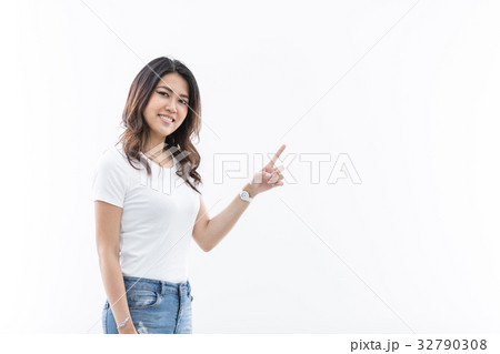 若い女性　ポートレート　外国人　ハーフ 32790308