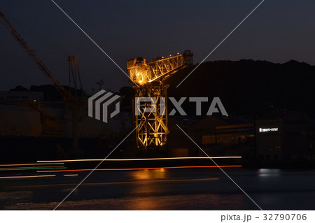 ジャイアント・カンチレバークレーン 32790706