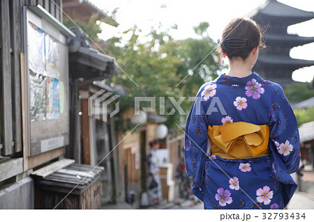 京都着物女性 32793434